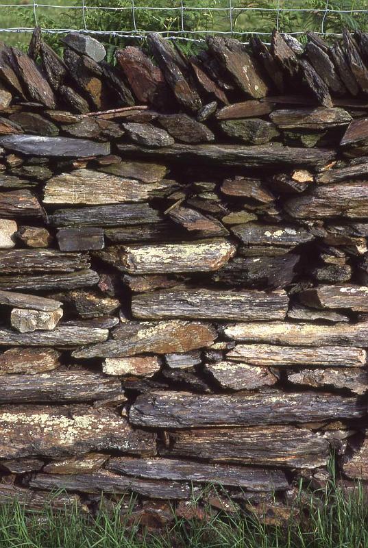 RWT 0311 336-23 UK Dry Stone Wall Wales.jpg